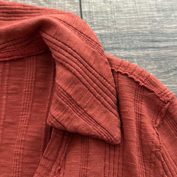 Like New We the Free Henley Longsleeve - Picture 8 of 8